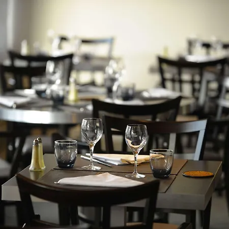 Western Porte Du Forez