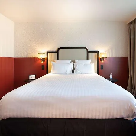 Western Porte Du Forez