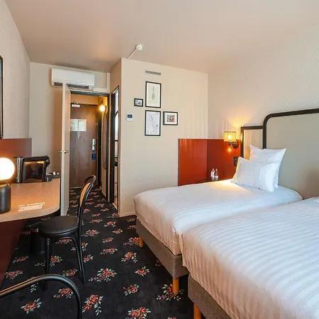 Western Porte Du Forez 4*