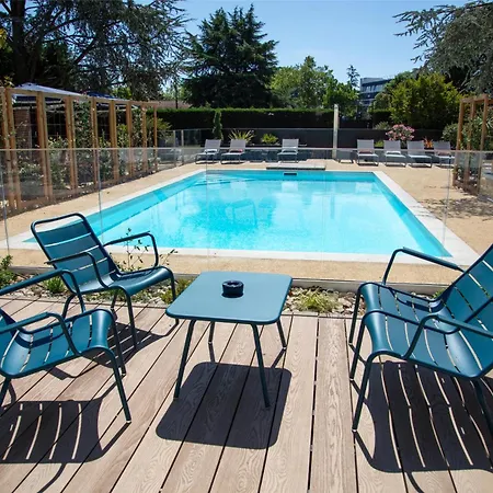 Western Porte Du Forez