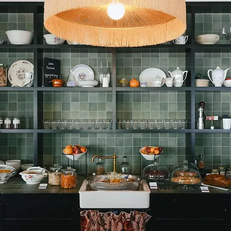 Otel Western Porte Du Forez 4*